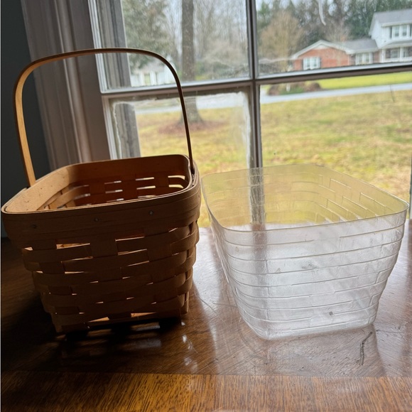 Longaberger Handwoven Basket - Picture 6 of 7